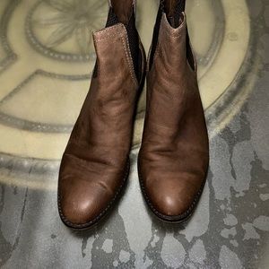 Karl lagerfeld boots size 7.5